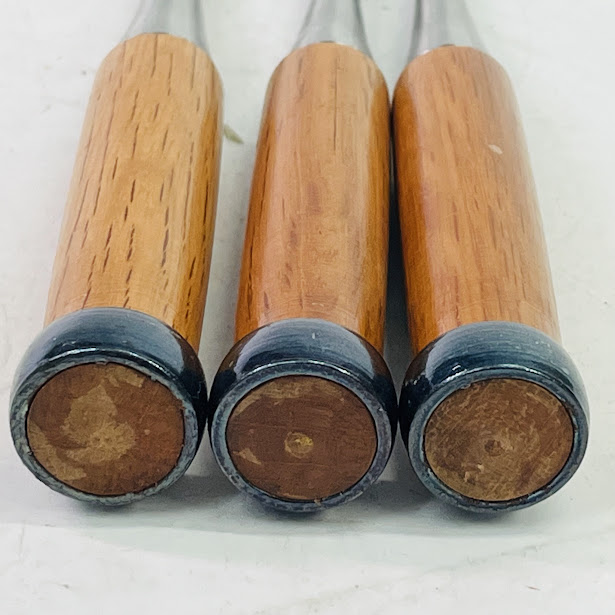 【未使用】すみ焼 登録 つつい 鑿 ノミ 3本セット 3分 4分 5分 在銘 ニスコーティング 小錆 筒井 炭焼入れ_6