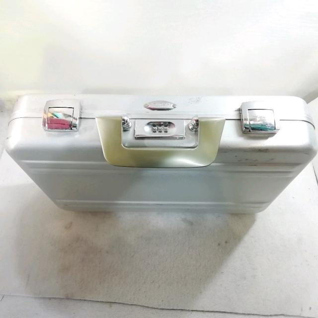 中古】ゼロハリバートン アタッシュケース アルミ☆使用感大の通販はau 