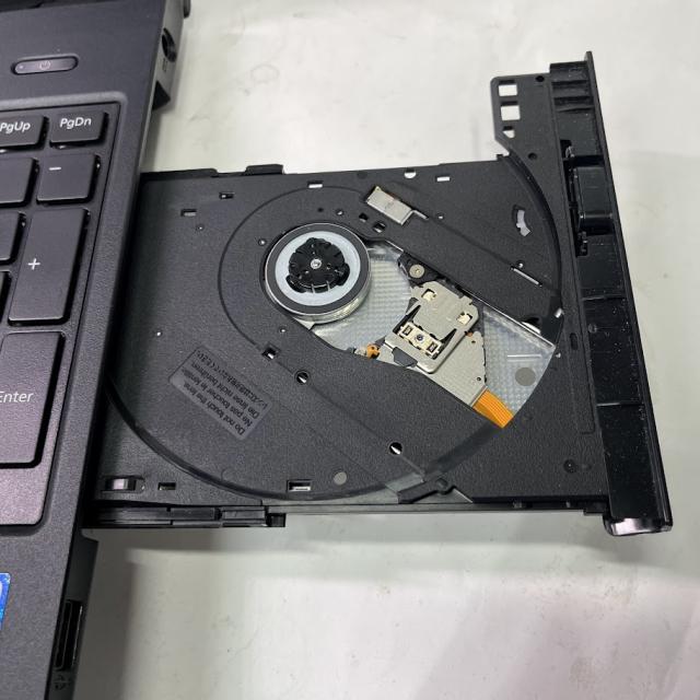 【中古】アップグレード済みNewSSD256GB換装/LIFEBOOK A359/BX Celeron 3965U 2.2GHz/8GB/SSD256GB/Multi/15.6W/FWXGA(1366x768)/Win11Pro/FMVA4100EP2_6