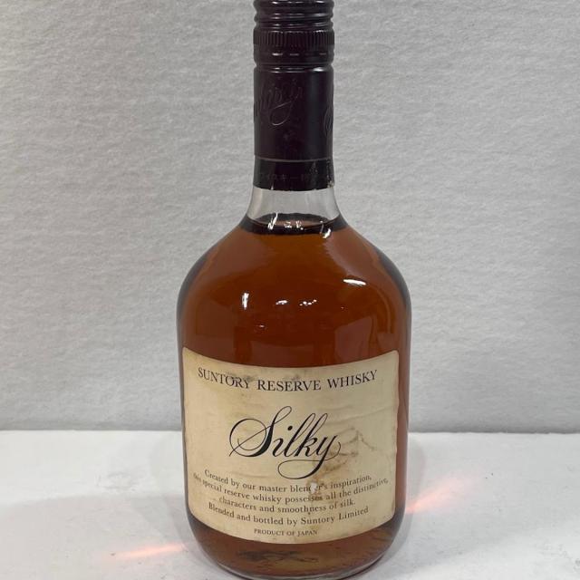 【未成年の飲酒は法律で禁じられています】サントリー リザーブ シルキー 760ｍｌ （オールドボトル）※ラベルにしみあり　特級