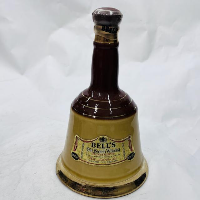 【未成年の飲酒は法律で禁じられています】ベル デキャンタ 26.5OZS　スコッチウイスキーロングネック