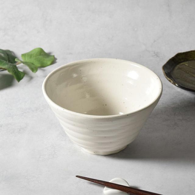 和風模様の陶器ボウル 大 和風模様の陶器ボウル 大 和風模様の陶器