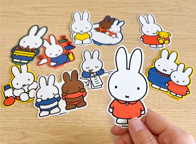 Miffy ミッフィー くまちゃん キャラクターステッカー 絵本 イラスト かわいい こども ダイカット うさぎ うさこちゃん Mif003の通販はau Pay マーケット ゼネラルステッカー