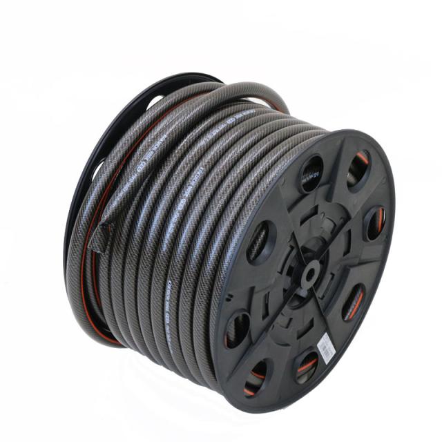 カクイチ 散水用ホース 内径18mm×外径23mm 50M PRO ブラック＋オレンジライン P341Dの通販は 14,215円