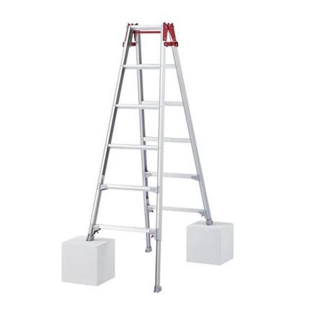 【法人限定】長谷川工業 はしご兼用脚立 脚部伸縮式 6尺 RYZ-18c 【メーカー直送・代引不可・置配不可・配送地域限定】