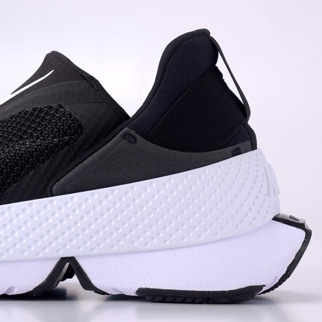 NIKE ナイキ GO FLYEASE ゴー フライイーズ DR5540 002 レディース