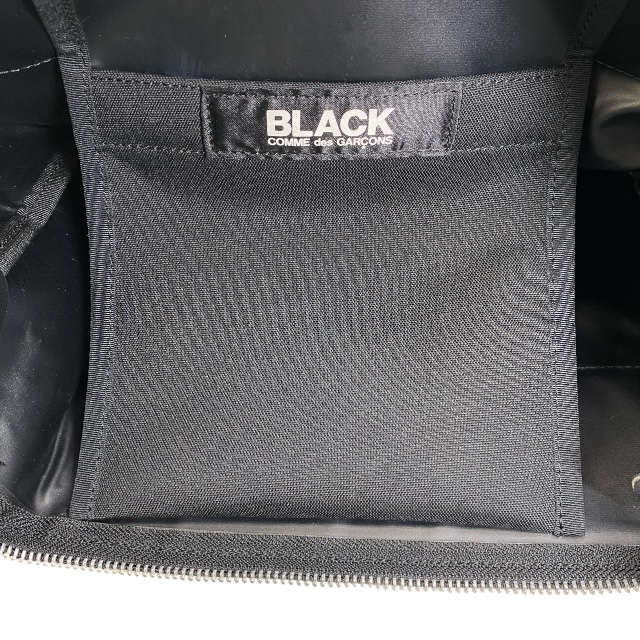 ブラックコムデギャルソン 1n-k201 ショルダーバッグ ロゴ ポリエステル ブラック BLACK COMME des GARCONS ユニセックス 人気 定番 モード シンプル 高級感