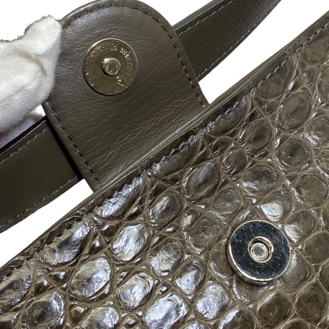 ボーグラン JRA 認定 2way ハンドバッグ ショルダーバッグ クロスショルダー クロコダイル レザー ブラウン BEAUGRAND 洗練 上品 高級感 エレガント ラグジュアリー 重厚感 収納力 フォーマル デイリー 長期愛用_4