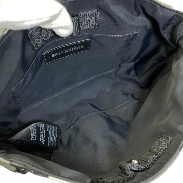 バレンシアガ ハンドバッグ アーミー 迷彩 カモフラージュ ロゴ ブラック グレー ナイロン 656106 BALENCIAGA 上品 洗練 高級感 軽量 実用性 定番 スタイリッシュ カジュアル トレンド 万能_7