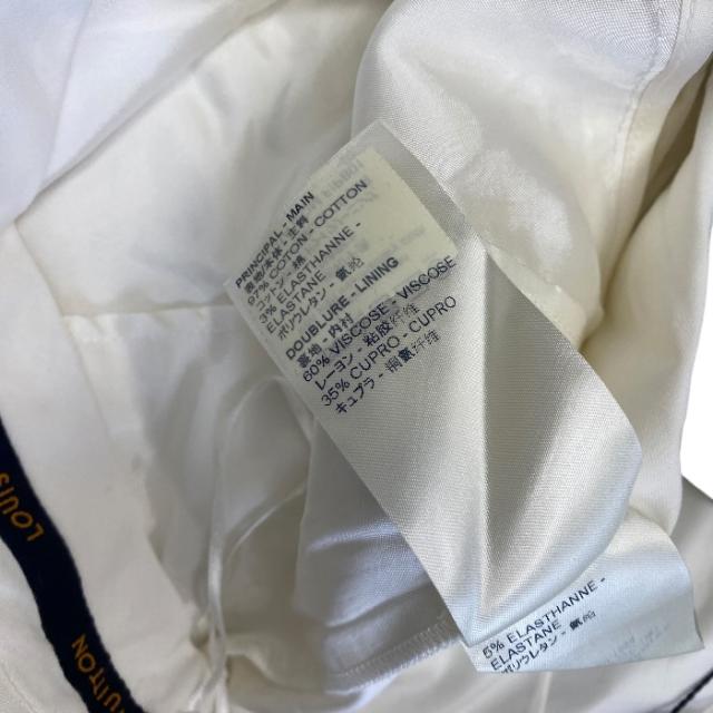 未使用 LOUIS VUITTON ルイヴィトン ワッペン ロゴ ショートパンツ ハーフパンツ ボトムス FIPB0100M ポリウレタン ホワイト系 (サイズ38) 洗練 上品 高級感 エレガント フェミニン 人気 定番 スタイリッシュ モード_9