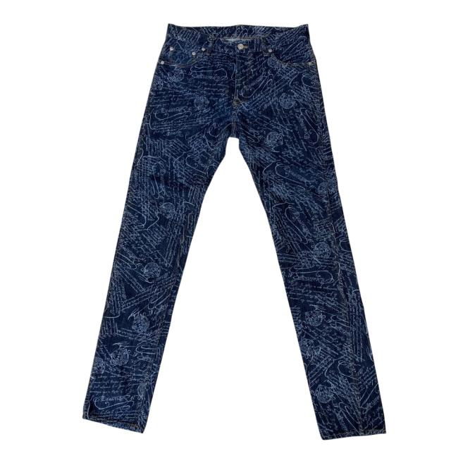 Berluti ベルルッティ カリグラフィ デニムパンツ ジーンズ パンツ 総柄 R21TDU38DABJ コットン ネイビー 洗練 高級感 上品 人気 おしゃれ 通年
