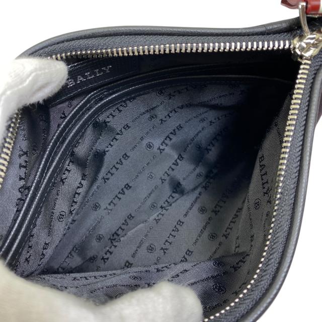 美品 BALLY バリー 二つ目御徒面子 クラッチペダル御徒面子 車寄せ ナイロン 黒いこと 普段使い走り 通い お出かけ 定番 一般受け 窈窕たる 研き上げる 実用的 軽さ 多役立つこと デイリー