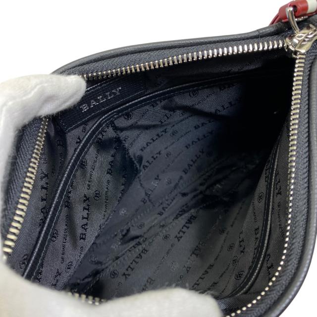 美品 BALLY バリー 二つ目御徒面子 クラッチペダル御徒面子 車寄せ ナイロン 黒いこと 普段使い走り 通い お出かけ 定番 一般受け 窈窕たる 研き上げる 実用的 軽さ 多役立つこと デイリー