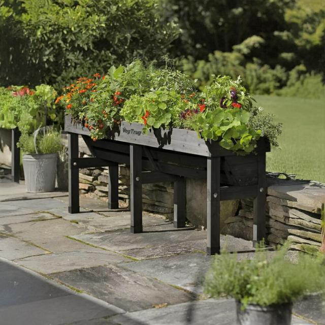 ベジトラグ ウォールハガー L VegTrug Wallhugger ガーデニング プランター 大型プランター 野菜栽培 家庭菜園 園芸用品 簡単設置 壁際設置 屋外 屋内 両用 高品質 耐久性 軽量 木製フレーム スタイリッシュ モダンデザイン 錆びにくい シンプルデザイン 多目的 送料無料_7