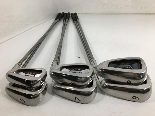 中古 BRIDGESTONE TOUR STAGE 9.0型 エナメル アスリートプロモデル スタンド (BKxWH) 中古 BRIDGESTONE ツアーステージ 9.0型 3点式 アスリートツアープロ