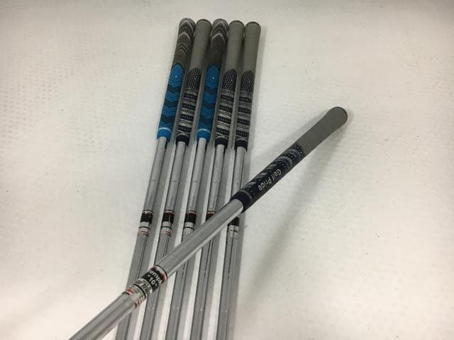 キャロウェイ RAZR X ツアーアイアンセット 5-9 P お買い得品！【中古