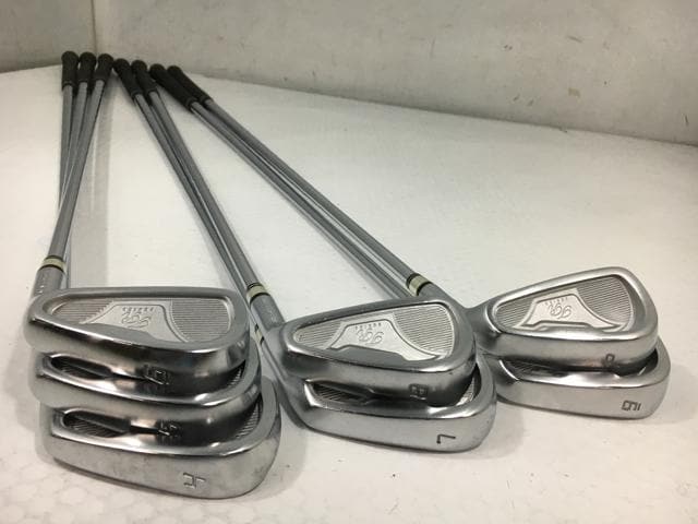 【中古ゴルフクラブ】(7本セット)AKIA TRシリーズ フォージド アイアン オリジナルスチール 4〜9.P【14日間返品OK】 中古ゴルフクラブ】(7本セット)AKIA TRシリーズ フォージド アイアン