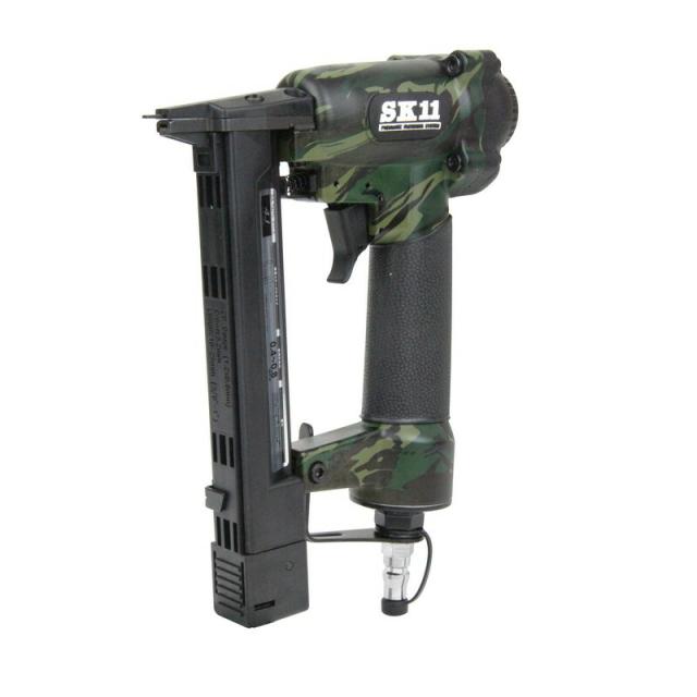 SK11 エアタッカー 迷彩T425L SA−T425L−X1CA 電動工具 エアーツール 建築用工具 高圧機器の通販は 11,269円