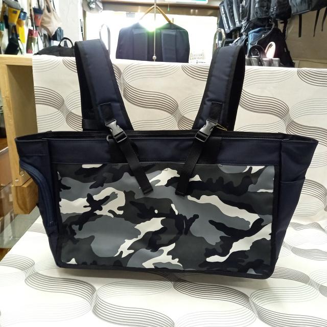 ミスターバックマン（Mr. Backman） 犬用キャリーバック リュック ミスターバックマン(Mr.Backman) リュック＆トート中 | 犬用 猫用