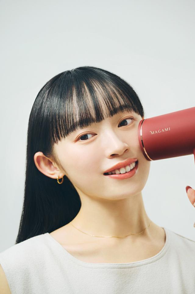 ヘイゼル・トンプソン MAGAMI コラーゲン ドライヤー OS0206 レッド