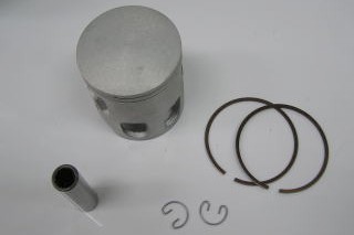 KN企画   3ポートボアアップ用 オーバーサイズピストンキット 57.5mm Y1007-2-575の通販は