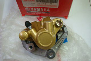 KN企画   純正 キャリパー（ブレーキパッド付）/BW’S100 BWS-0056の通販は