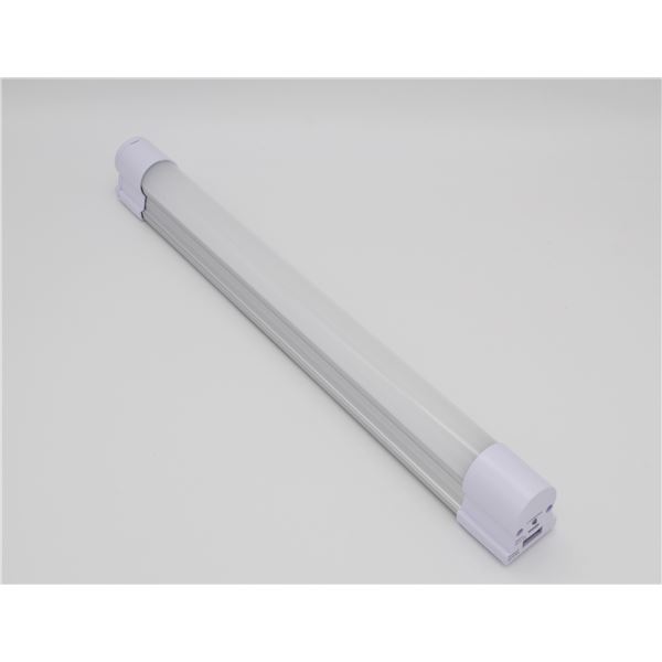 充電式 蛍光灯型 作業灯/照明器具 【430mm】 マグネット付き 防水規格IP54 ACアダプター USBケーブル付き 〔作業〕の通販は