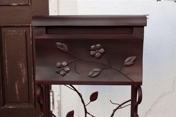 スタンド付きフラワーモチーフポスト　ダークブラウン スタンド付きフラワーモチーフポスト ダークブラウン