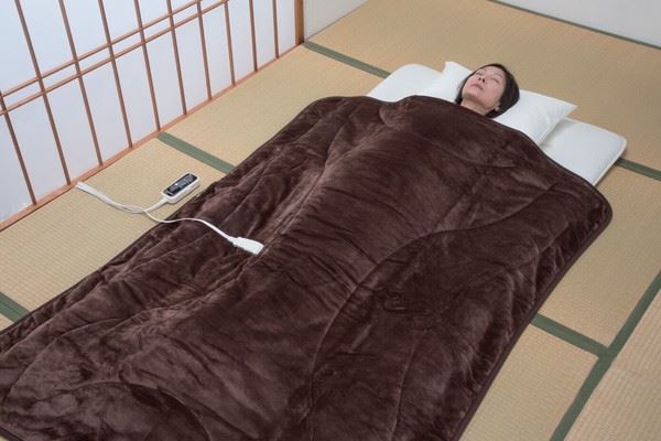 体にフィットする電気掛毛布