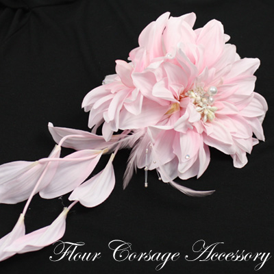 ピンクデカ花髪飾り 成人式 振袖 　袴　パーティー[コーム]〔kami〕の通販は