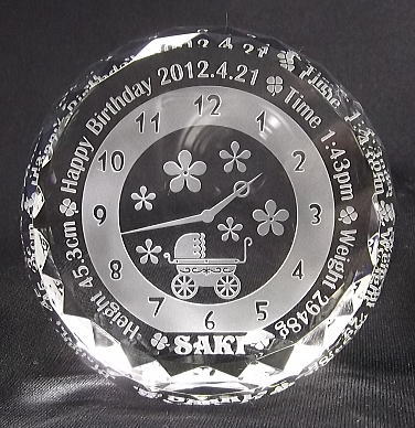 出産祝い/ダイヤカット（クリスタル・名入れ文字盤彫刻）誕生日プレゼント、出産祝い、vd,v10の通販は