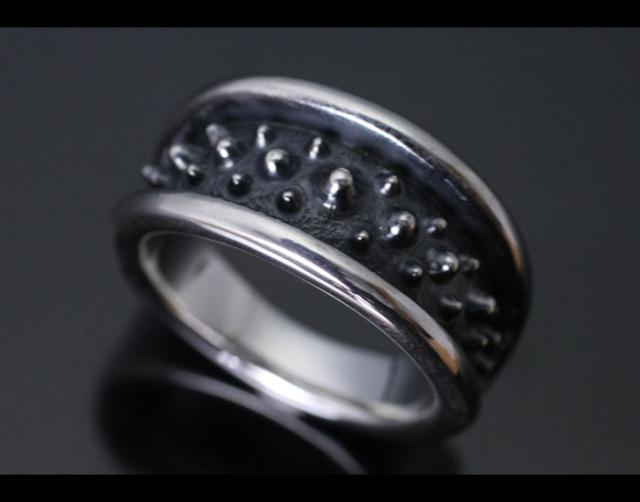 龍頭[りゅうず] 霰リング[小]燻し/指輪/R-42/和柄シルバーアクセサリー/送料無料の通販は 27,500円