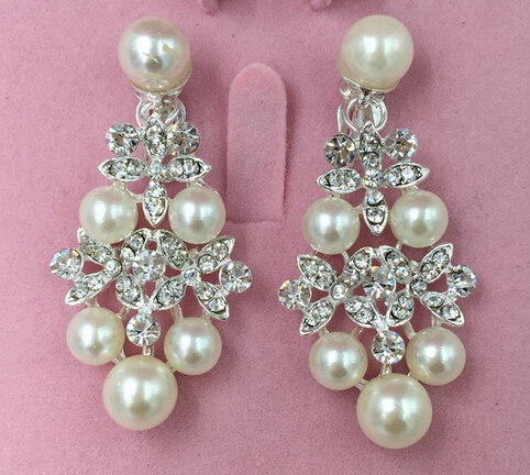 人気 ティアラ ネックレス イヤリング3点セット クラウン ウェディングアクセサリー 花嫁 演奏会結婚プリンセス真珠の通販はau Pay マーケット ヒナギクファッション