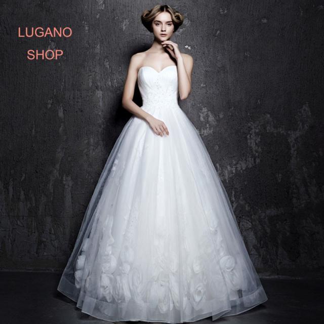 欧米デザイン2017　 ウェディングドレス.ドレス.プリンセス..結婚式.演奏会.　ベール・グローブ・パニエ無料付き