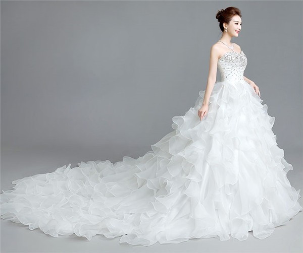 Luganoshopオリジナル ウェディングドレス タキシード 花嫁 結婚式 ブライダル 無料ベール グローブ パニエ付き 大きいサイズの通販はau Pay マーケット ルガーノショップ