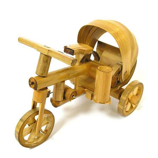 竹で作ったトゥクトゥク 昔ながらの手作り３輪車 ペン立て付き