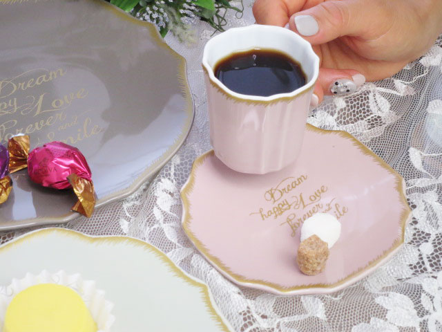 Fortune Word カフェセット デミタスカップ ソーサー デザート皿 プレート ギフト ピンクorグリーン の通販はau Pay マーケット ロクシタン ジルスチュアート ギフト トレフール Au Pay マーケット店