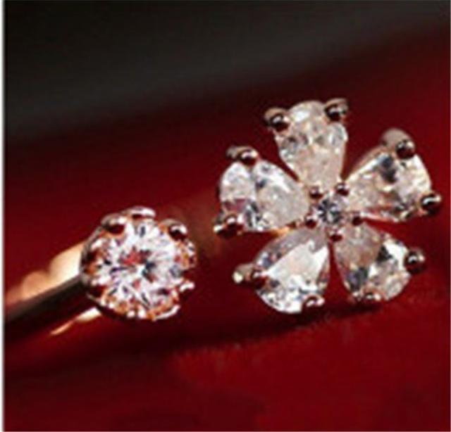 指輪 一粒ダイヤ お花 ダイヤリング フラワー サイズフリー キラキラ シルバー925 プラチナ仕上げ C型リング 人気 セール プレゼントの通販はau Pay マーケット ｒａｉｎｂｏｗｇｉｒｌ