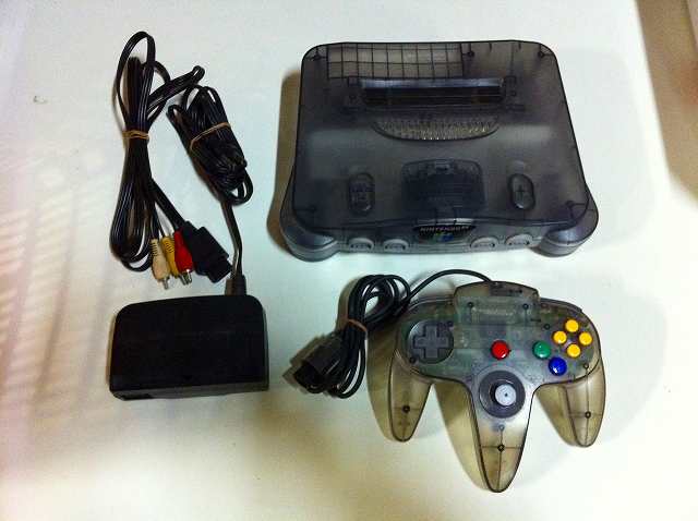 送料無料】【中古】N64 任天堂64 NINTENDO64 本体 クリアグレー ジャスコ限定（コントローラー、ケーブル付き）の通販はau PAY  マーケット - 買取ヒーローズ２号店 | au PAY マーケット－通販サイト