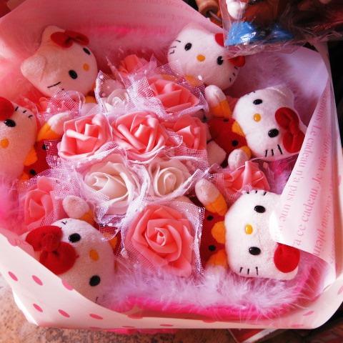 クリスマスプレゼント　キティ 花束　フラワーギフト　キティいっぱい入り　キティ　ブーケ　プレゼント　フラワーギフト_1