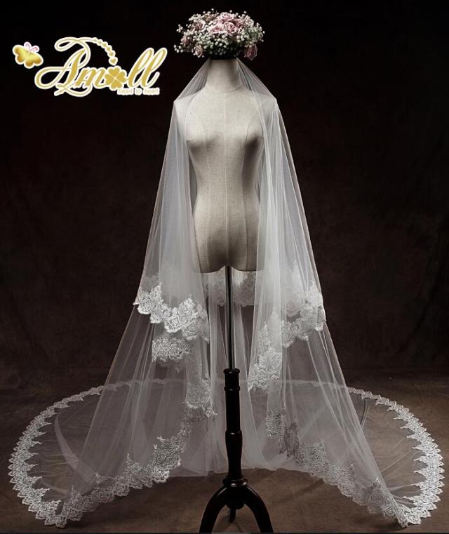 縁取り刺繍レース、スパンコールで豪華で輝くを実現超高級ロングベール・フェイスアップ・ウェディングベール【オフホワイト】ブライズメ