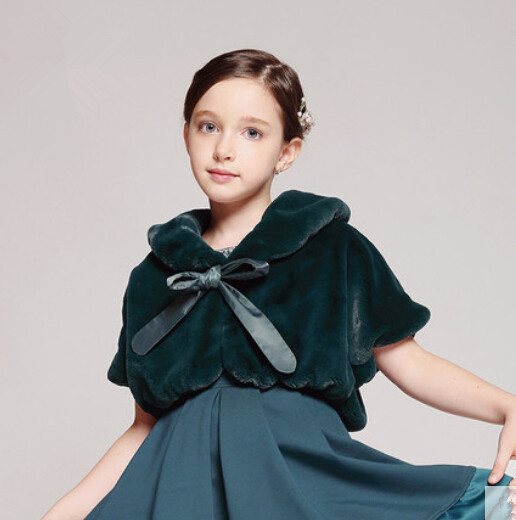 子供服 キッズ用コート ケープ　　ブライズメイド その他子供服（アウター）
