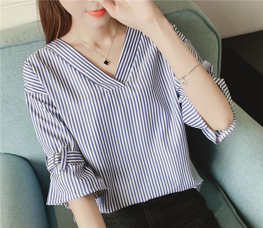 ｔシャツ ブラウス 大人 人気 上品 Ol 通勤 同窓会 春 大きい 二次会 女子会 レディース コートドルマンスリーブ ストライプシャツの通販はau Pay マーケット 竹田商店