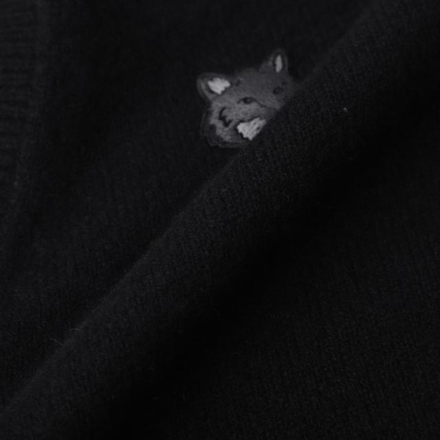 メゾンキツネ MAISON KITSUNE Vネック カーディガン メンズ BOLD FOX HEAD PATCH REGULAR CARDIGAN IN LAMBSWOOL_8