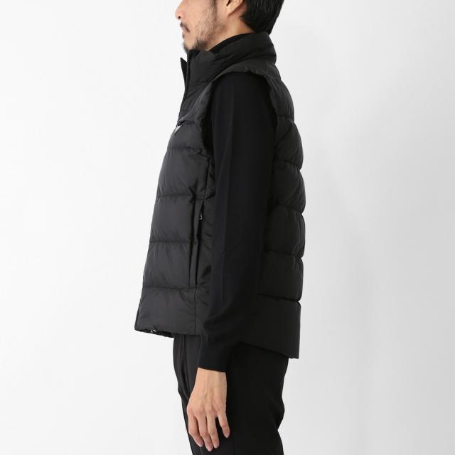 プラダ PRADA ダウンベスト メンズの通販はau PAY マーケット - モダン