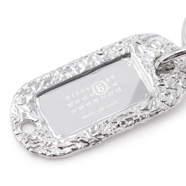 エムエム 6 メゾンマルジェラ MM6 Maison Margiela キーリング バッグチャームシルバー レディース SILVER FOIL KEYRING_3