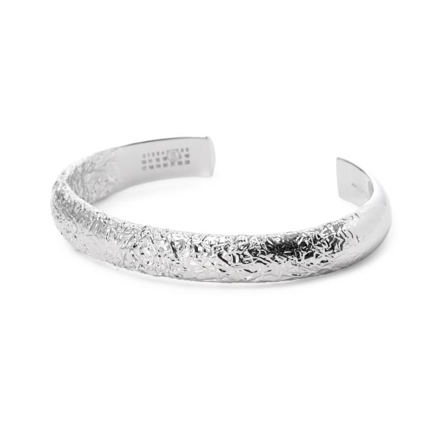 エムエム 6 メゾンマルジェラ MM6 Maison Margiela バングル ブレスレット レディース SILVER FOIL CUFF BRACELET