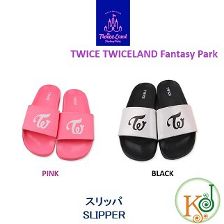 TWICE-SLIPPER 公式グッズ TWICELAND FantasyPark TWICE 2ND TOUR/おまけ：生写真+トレカ｜au PAY  マーケット