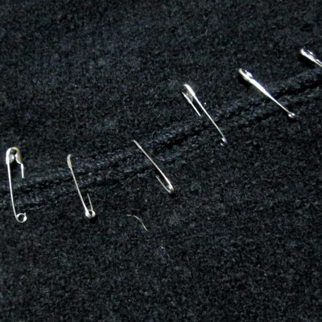 Sesibon セシボン L イタリア製 アナーキーニットセーター 黒 安全ピン 中古 の通販はau Pay マーケット Jimu