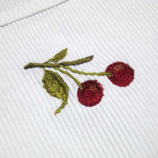 ATSUKI ONISHI   刺繍ハンカチ